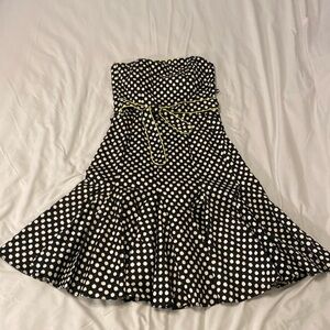 Sara Jane Women's pleated polka dot Dress trimmed in lime green sz 4